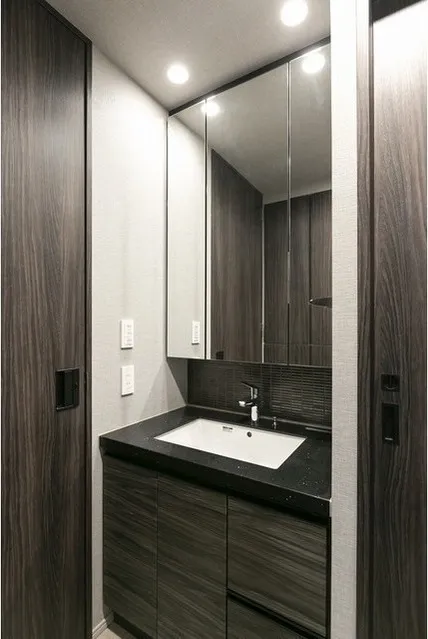 Tokyo Port City Takeshiba Residence Tower - Interior - ["Flooring", "Interior design", "Floor"]