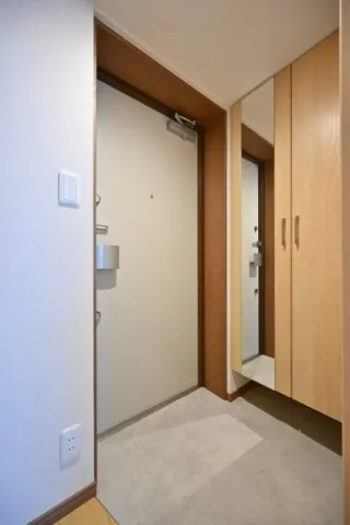 CENTRAL GARDEN RESIDENCE TOKYO - Interior - ["Wall", "Flooring", "Wood"]
