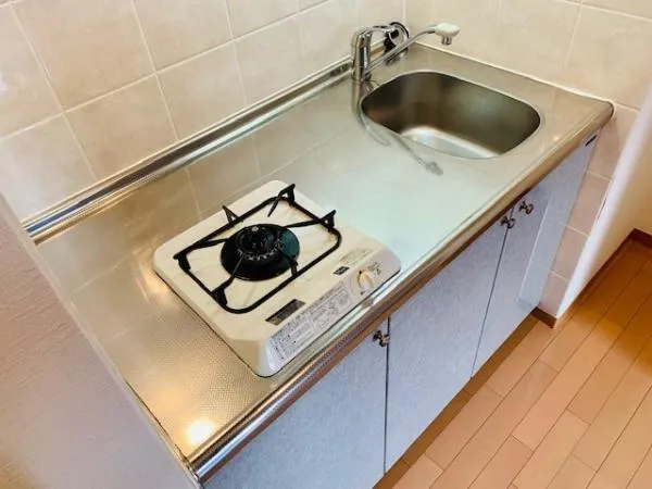 Poplar House - Interior - ["Plumbing fixture", "Property", "Kitchen sink"]