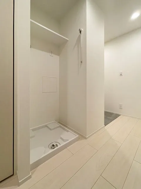 ASTILE Harajuku - Interior - ["Plumbing fixture", "Building", "Bathroom"]