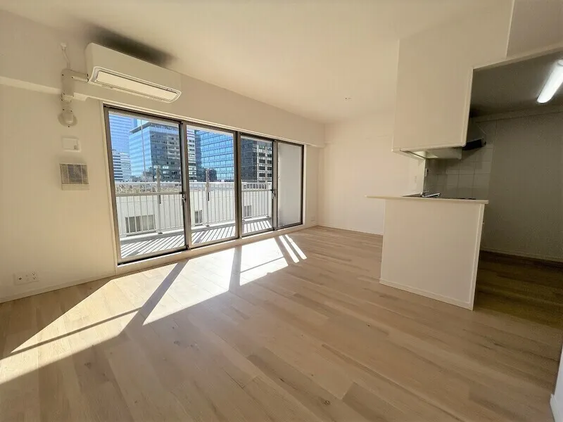 Esty Maison Toyosu Residence - Interior - ["Flooring", "Floor", "Apartment"]