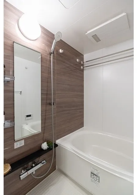 Comforia Takenotsuka East - Interior - ["Plumbing fixture", "Flooring", "Interior design"]