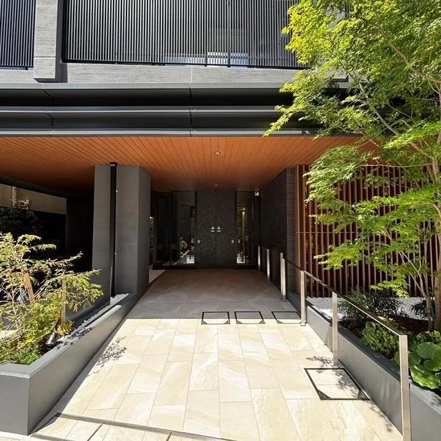 Park Axis Bunkyo Hongo - Exterior - ["Hardwood", "Wood stain", "Houseplant"]