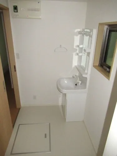 Idea Minami Aoyama - Interior - ["Plumbing fixture", "Bathroom", "Plumbing"]