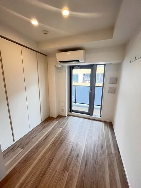 FORESTA Minatomachi - Interior - ["Flooring", "Wood", "Floor"]