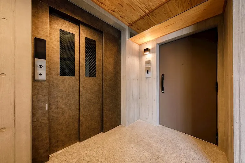 Doue Nishikoyama - Other - ["Property", "Wood", "Door"]