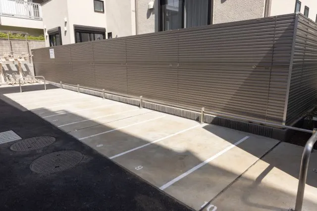 RESIDENCE KOENJI  - Other - ["Composite material", "Metal", "Shade"]