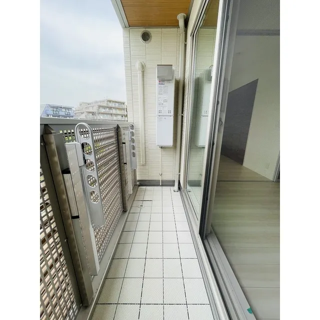 Le Chamveil - Interior - ["Building", "Floor", "Wood"]