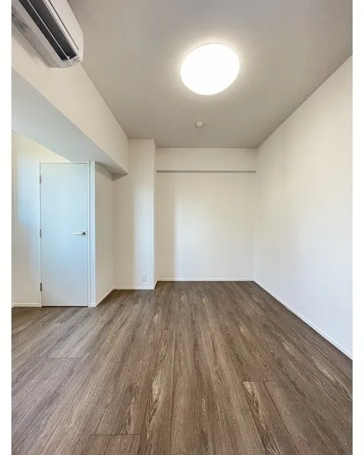 Comforia Nakakasai - Interior - ["Flooring", "Floor", "Interior design"]