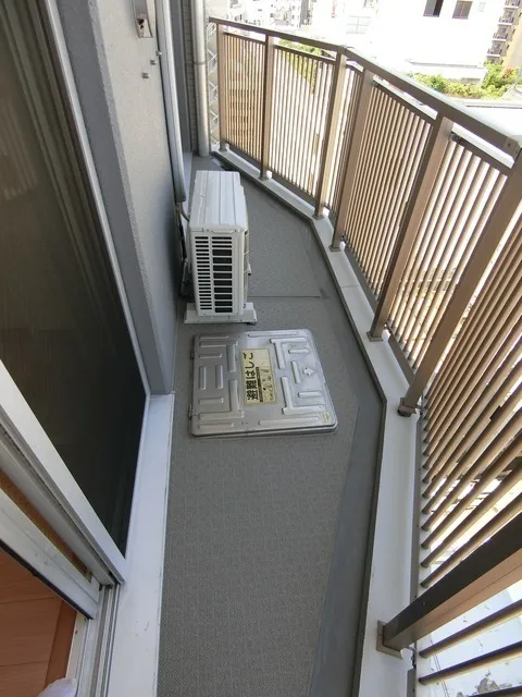 HOUSE Iwamotocho - Interior - ["Floor", "Composite material", "Balcony"]