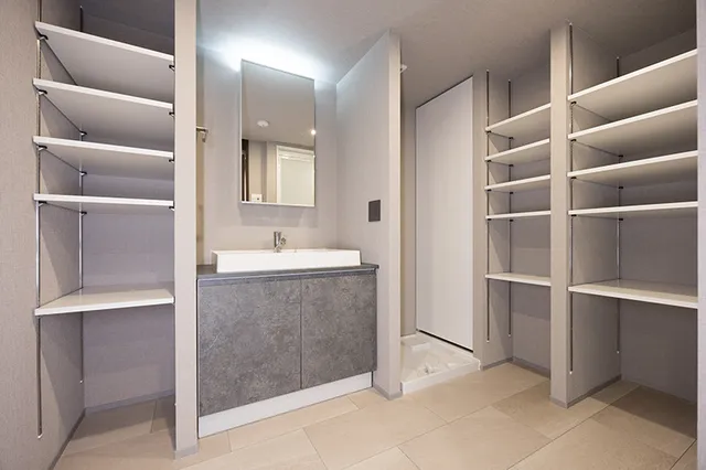 Arrows Myogadani - Interior - ["Flooring", "Floor", "Interior design"]
