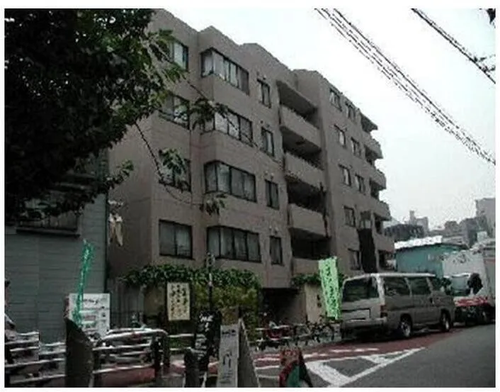 Morecrest Jingumae - Exterior - ["Apartment", "Condominium", "Brutalist architecture"]