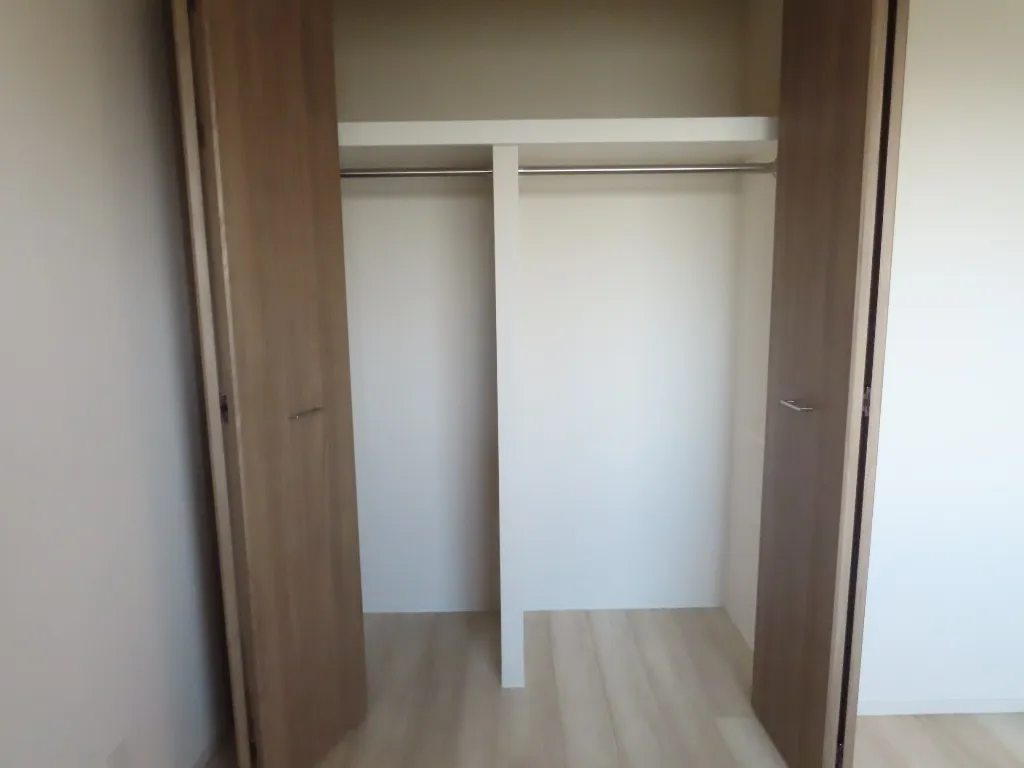 Orchid Residence Morishita - Interior - ["Fixture", "Wood", "Door"]