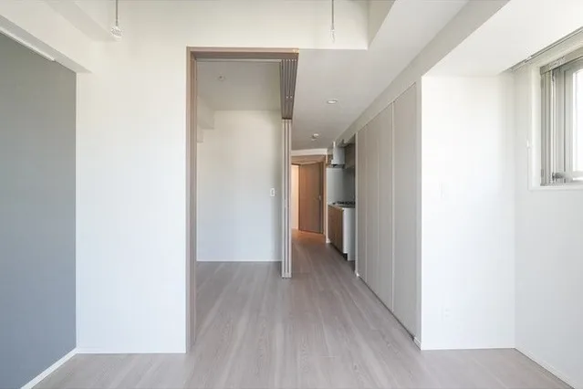 Stylio Sangenjaya - Interior - ["Property", "Window", "Fixture"]