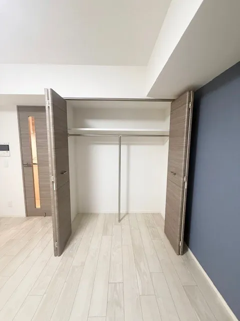 Residia Nishikoyama - Interior - ["Flooring", "Wood", "Floor"]