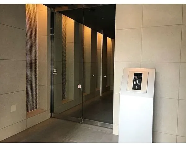 Wellis Urban Otsuka - Exterior - ["Door", "Rectangle", "Building"]