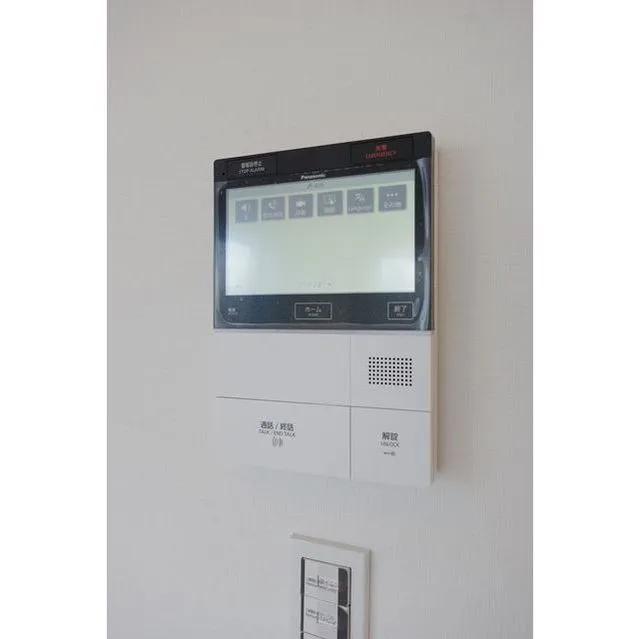 Comforia Morishita Riverside - Interior - ["Thermostat", "Clock", "Home appliance"]