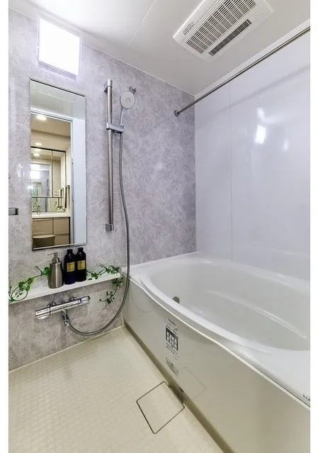 Lefon Progres Akabane Marks - Interior - ["Plumbing fixture", "Bathroom", "Flooring"]