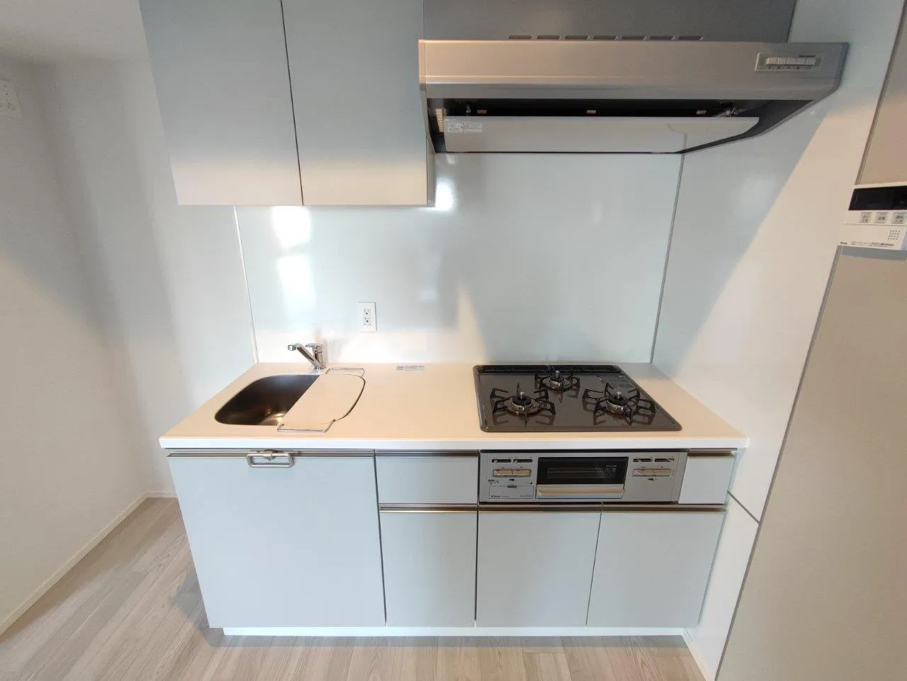 Cross Residence Takadanobaba - Interior - ["Cabinetry", "Property", "Furniture"]
