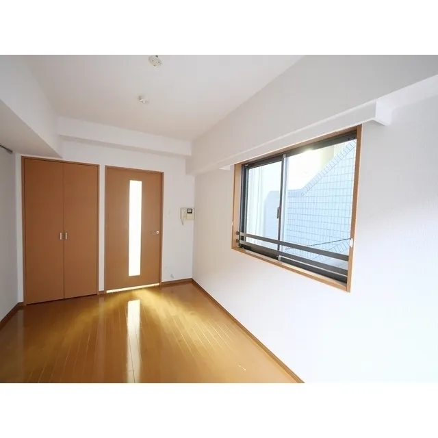 BPR Residence Suitengumae - Interior - ["Window", "Fixture", "Wood"]