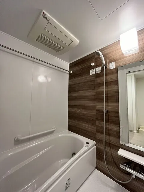 Park Tower Kachidoki South Building - Interior - ["Plumbing fixture", "Bathroom", "Interior design"]
