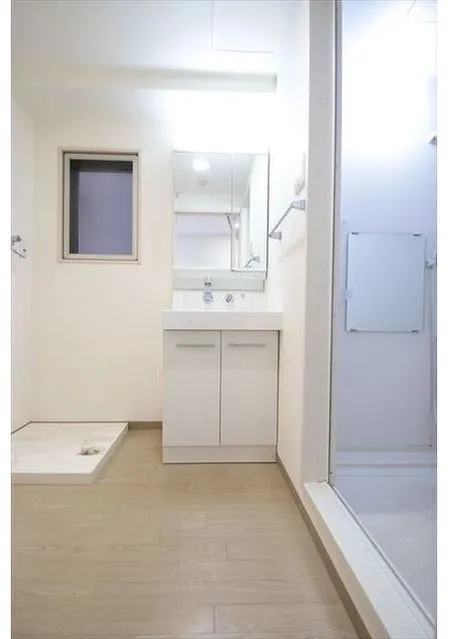 La Corta Ueno - Interior - ["Flooring", "Floor", "Wall"]
