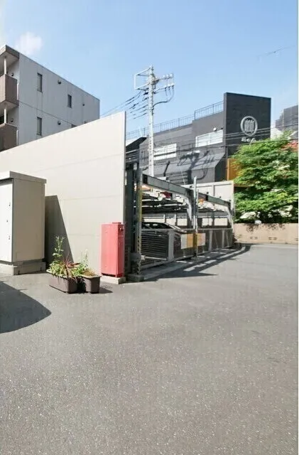 M Residence Shibuya Shinsen - Other - ["Asphalt", "Concrete", "Shade"]