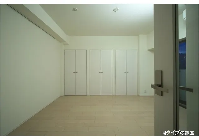 Comforia Nishi Kamata - Interior - ["Flooring", "Floor", "Ceiling"]