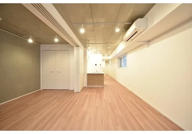 Grand Paseo Yoyogi Uehara II - Interior - ["Flooring", "Ceiling", "Wood"]