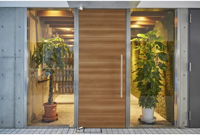 Mothers Tsukishima - Exterior - ["Door", "Vehicle door", "Automotive exterior"]