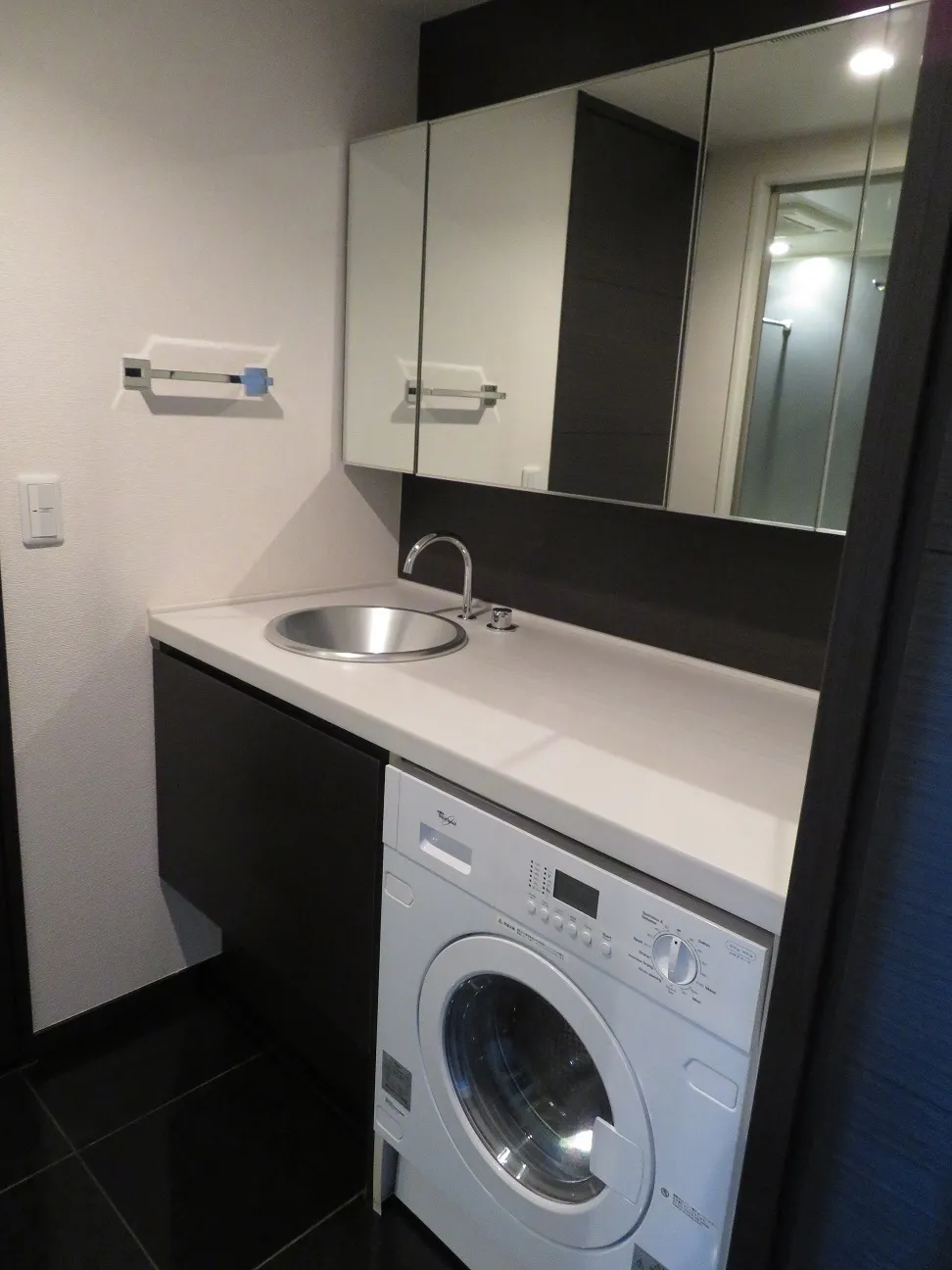 Doue Nihonbashi - Interior - ["Laundry room", "Cabinetry", "Property"]