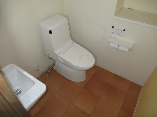 Grand Maison Meguro Minami - Interior - ["Toilet seat", "Toilet", "Plumbing fixture"]