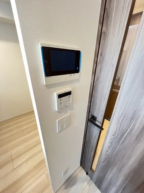 Due Kikugawa - Interior - Security