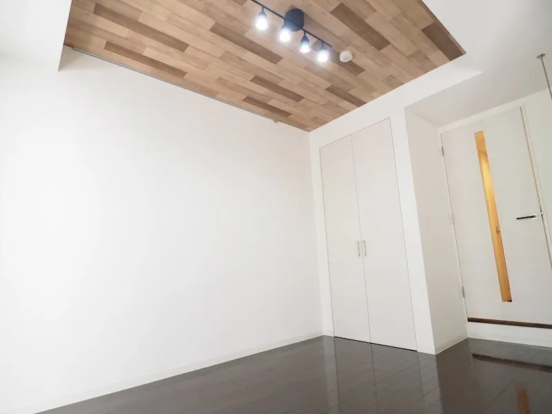 RESIDIA Kinshicho - Interior - ["Flooring", "Wall", "Wood flooring"]