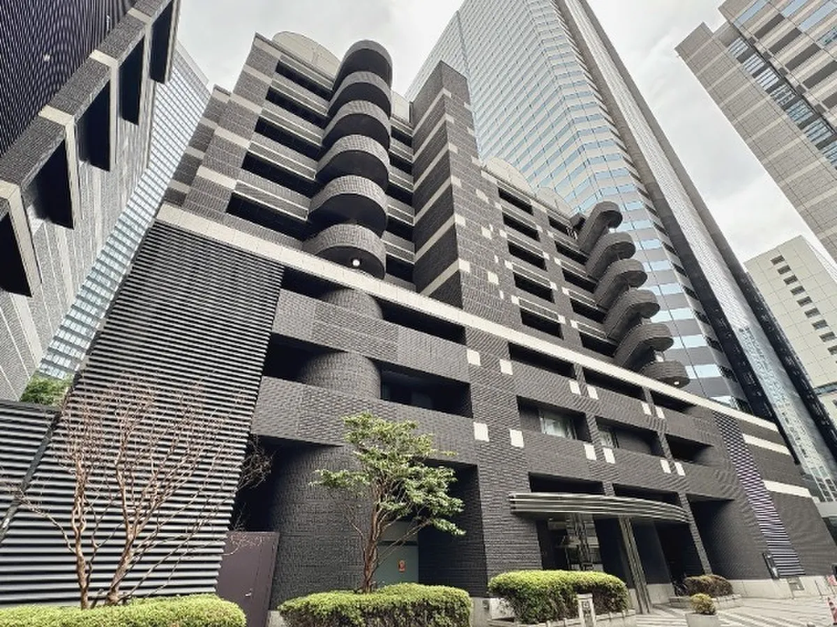 Shinjuku Island Residence