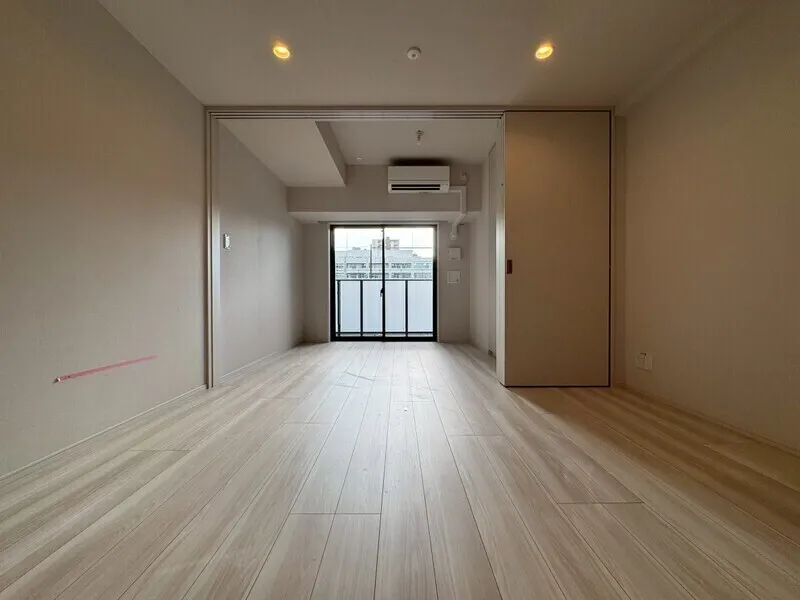 Lumiec Kinshicho - Interior - ["Flooring", "Floor", "Ceiling"]