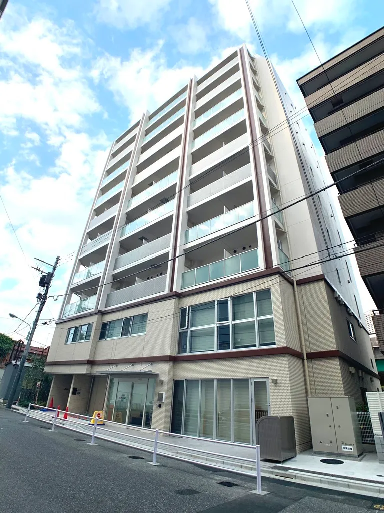 Primal Tsukishima - Exterior - ["Cloud", "Sky", "Building"]