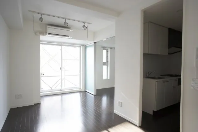 Prime Urban Itabashi - Interior - ["Building", "Property", "Cabinetry"]