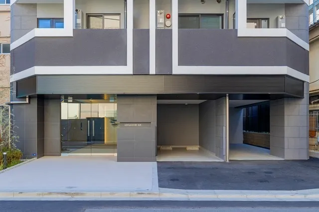 Prince Asylee Court - Exterior - ["Ceiling", "Grey"]