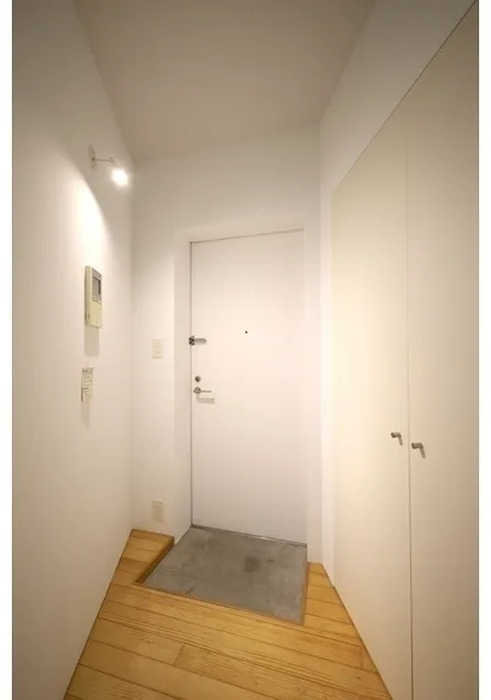 Treform - Interior - ["Wall", "Wood", "Flooring"]