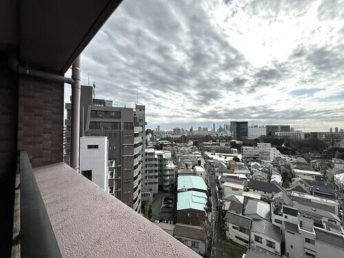 Lions Mansion Mejiro - Interior - ["Daytime", "Building", "Urban area"]