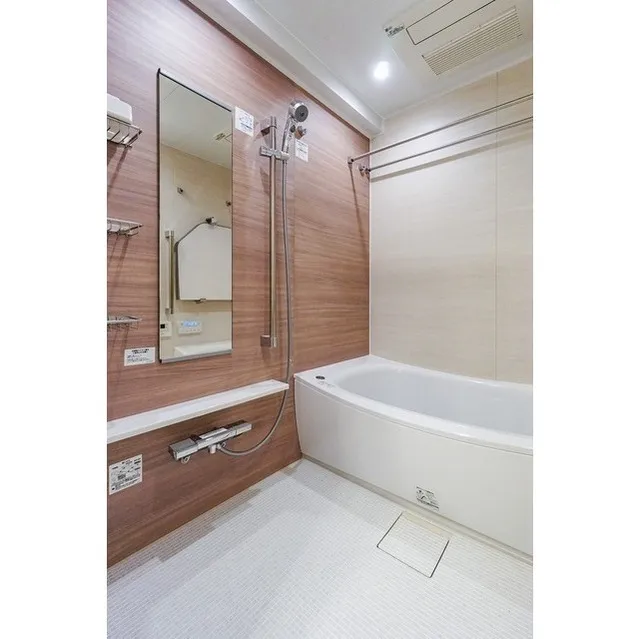 Belle Vue Chiyoda Iidabashi - Interior - ["Bathtub", "Building", "Plumbing fixture"]