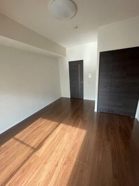 Wendy Ryogoku - Interior - ["Flooring", "Floor", "Wood flooring"]