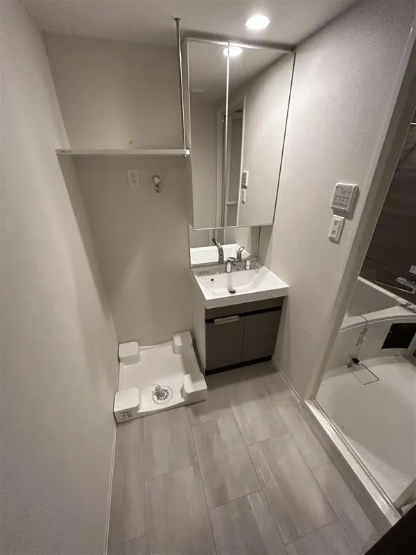 Eslead Residence Osaka Tanimachi The Marks - Interior - ["Floor", "Flooring", "Apartment"]