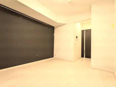 Asyl Court Higashioi - Interior - ["Flooring", "Floor", "Ceiling"]