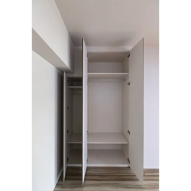Doue Tsukishima II - Interior - ["Furniture", "Shelf", "Property"]