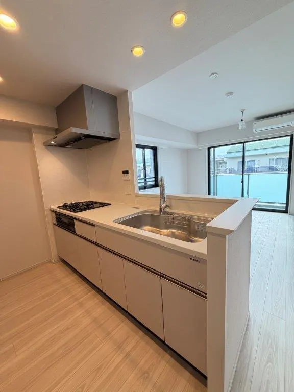 Le Fone Progre Takadanobaba North - Interior - ["Kitchen", "Countertop", "Apartment"]