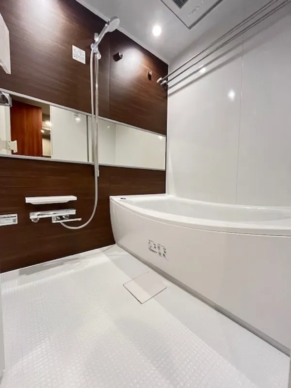 Residia Minamisenju - Interior - ["Flooring", "Interior design", "Plumbing fixture"]