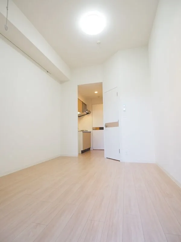 Residia Sasazuka II - Interior - ["Flooring", "Floor", "Ceiling"]