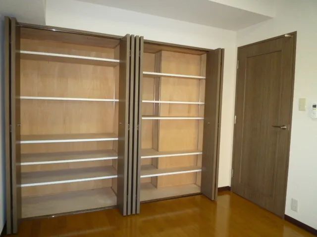 Lapole Mita - Interior - ["Shelving", "Wood", "Shelf"]